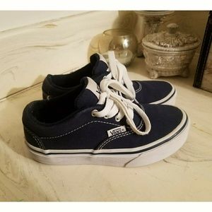 TODDLER BOY VANS LOW TOP SZ 12